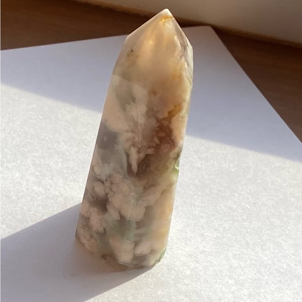 Flower agate tower - Picture 6 of 7